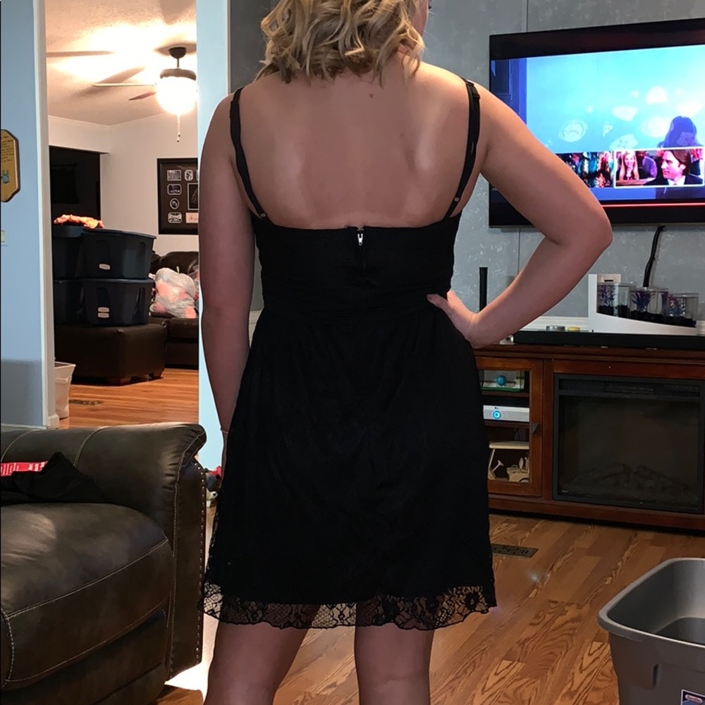 Dress - Picture 2 of 3